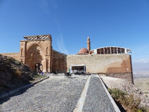 TR_19a_Dogub._Isha-Pasa_Sarayi-2