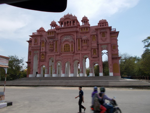 21-IN_Jaipur_pink-city