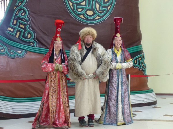 26-MN_UB_Dschin-Kostüm-dt.Mongolin
